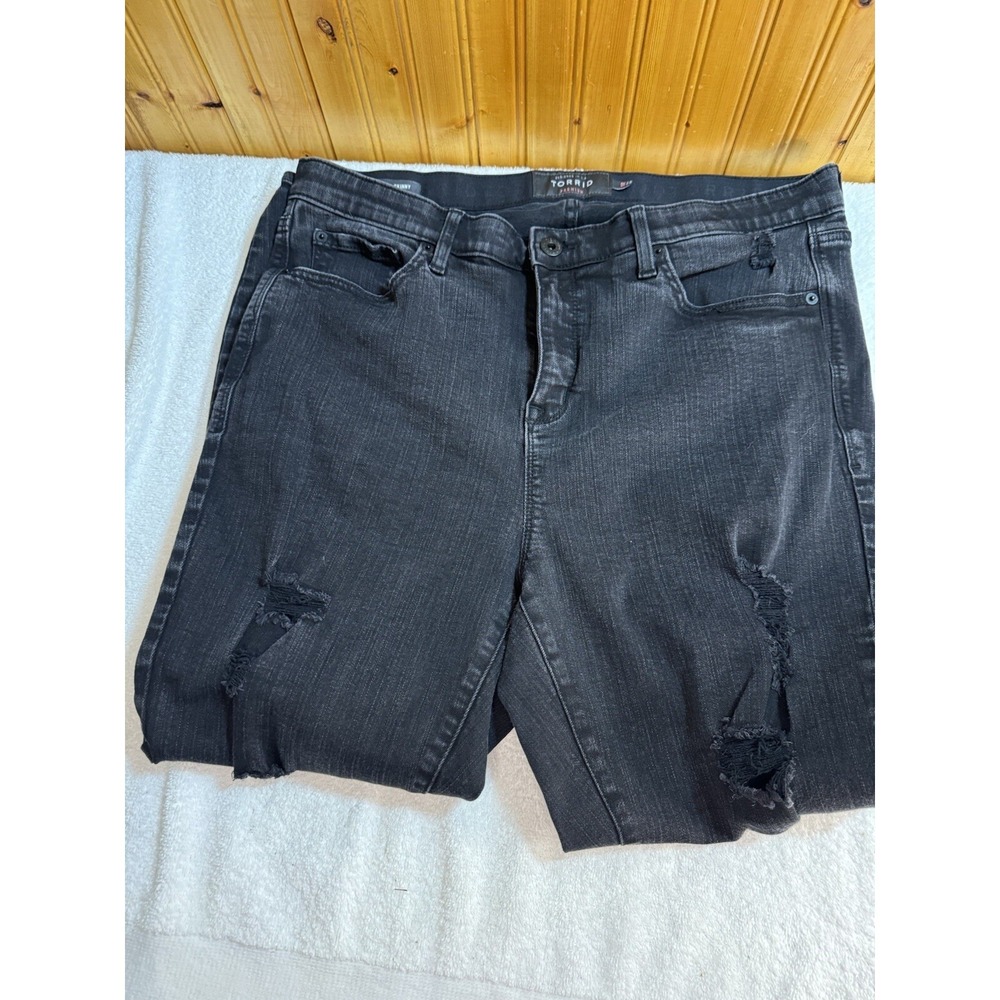 Torrid Womens Black Distressed Sky High Skinny Premium Stretch Jeans Size 18R
